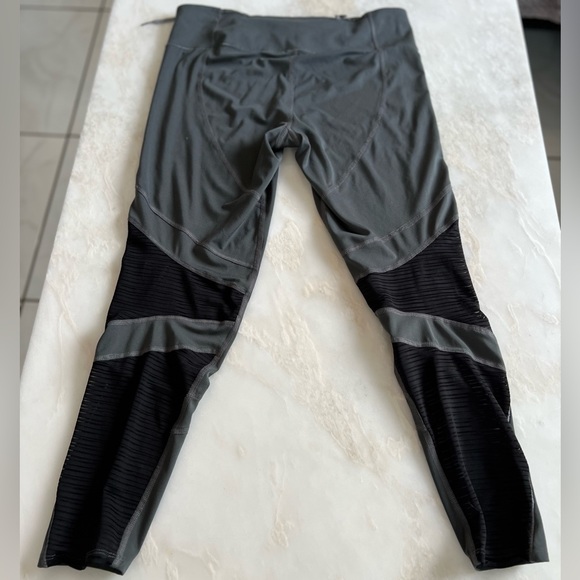 Adidas Workout Leggings - Picture 3 of 3